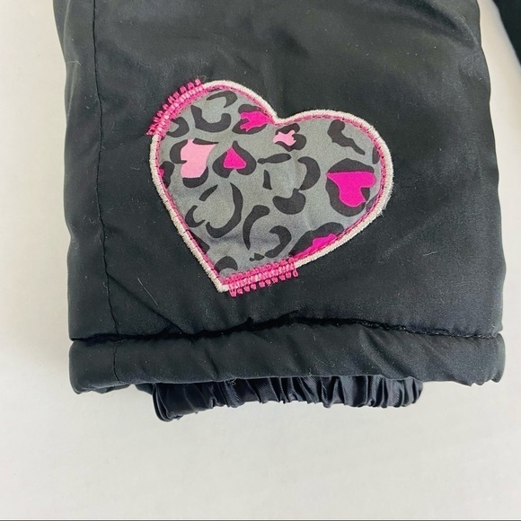 Artic Quest Black W/ Heart Detail Snow Bibs Size 2 - Picture 5 of 7